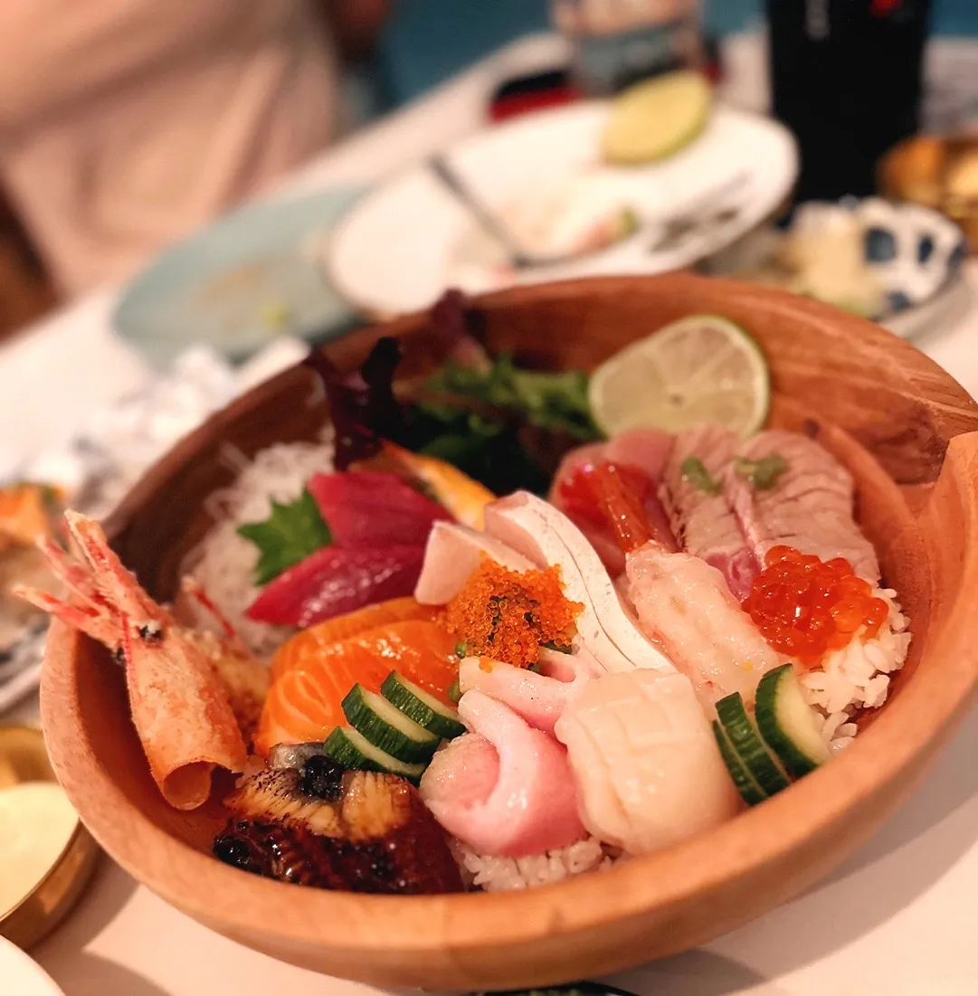 SushiToTheMoon Japanese Restaurant